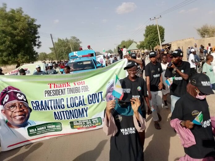 0a9d2484 4705 4083 908b fd6bb061a132