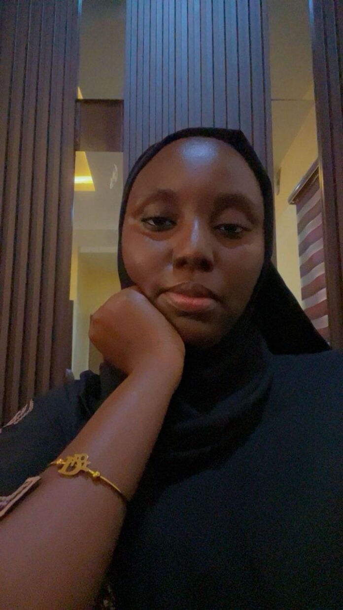 1b2b8041 ee53 4093 b29d 52c2dd39638f