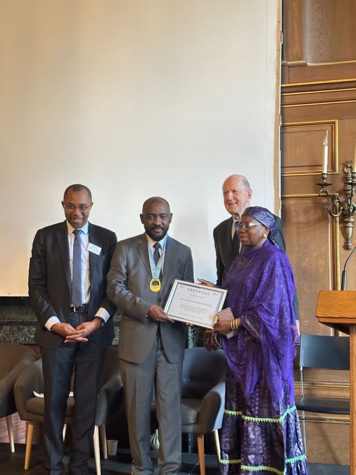 27b9a869 94a7 4e2d bbe9 c40172854c80